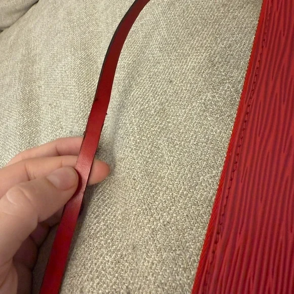 Louis Vuitton Red Epi Pochette - Picture 7 of 11